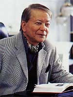 Academician Akira Osato